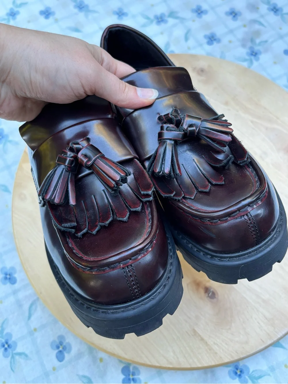 Vagabond Cosmo 2.0 Oxblood Red Patent Leather Chunky Tassel Loafers Fall Size 7